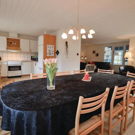 Front In Vaeggerlose With Sauna Vakantiehuis