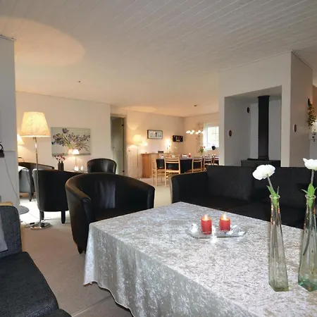 Vakantiehuis Front In Vaeggerlose With Sauna Bøtø By